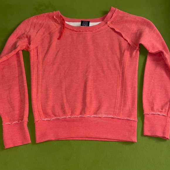 U.S. Apparel Tops - US Apparel sweatshirt